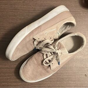 Women’s Nike Sneaker